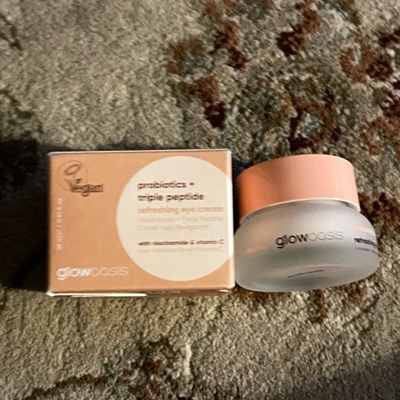 Glowoasis Probiotic + Triple Peptide Refreshing Eye Cream - Picture 3 of 3